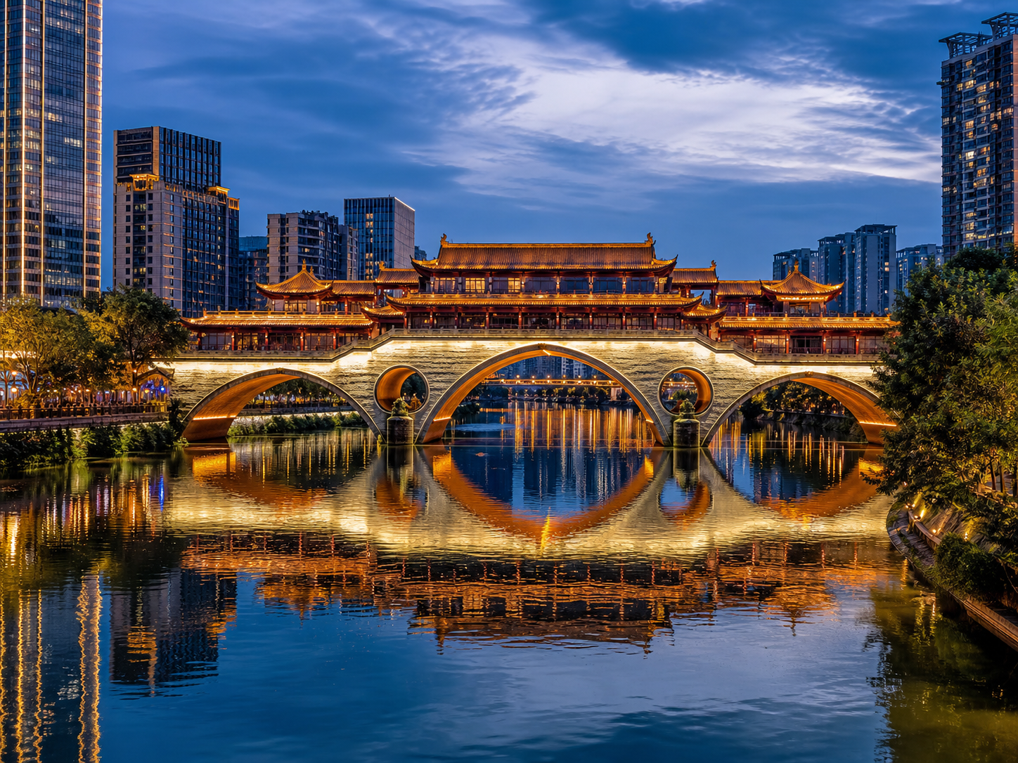 Anshun Bridge over the Jin River in Chengdu